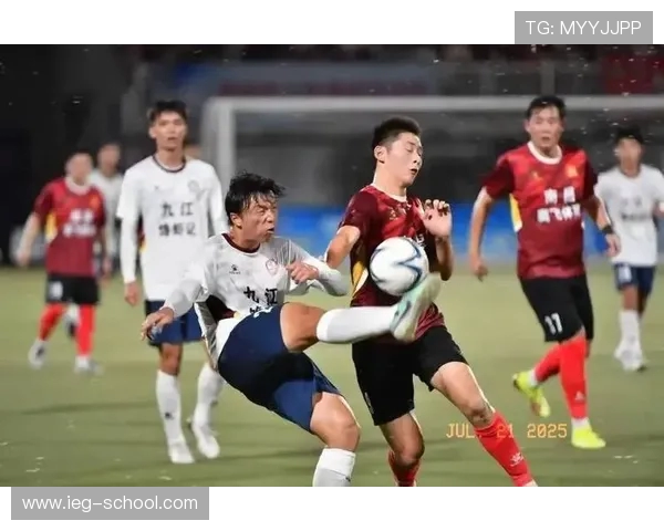 黄健翔回忆十年前北马之行 当地足球水平接近草根高中层次 - 副本 黄健翔回忆十年前北马之行 当地足球水平接近草根高中层次 - 副本