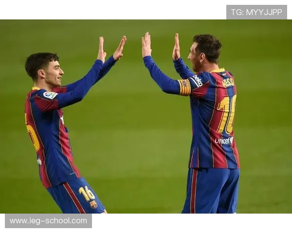 以巴埃纳反驳媒体不实报道 称佩德里是世界第一位置球员 以巴埃纳反驳媒体不实报道 称佩德里是世界第一位置球员