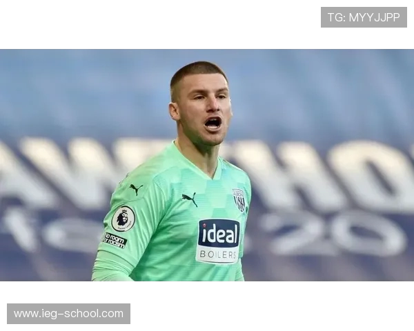 约翰斯通:羞愧球队问题重重,需重振为中心 约翰斯通:羞愧球队问题重重,需重振为中心